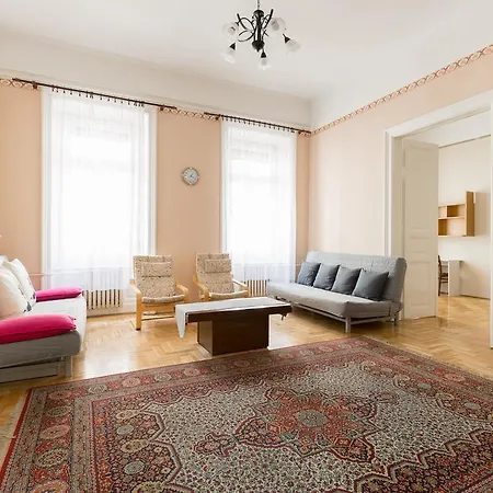 Apartment Nagymezo Boulevard Budapest