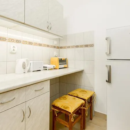 Nagymezo Boulevard Apartment Budapest